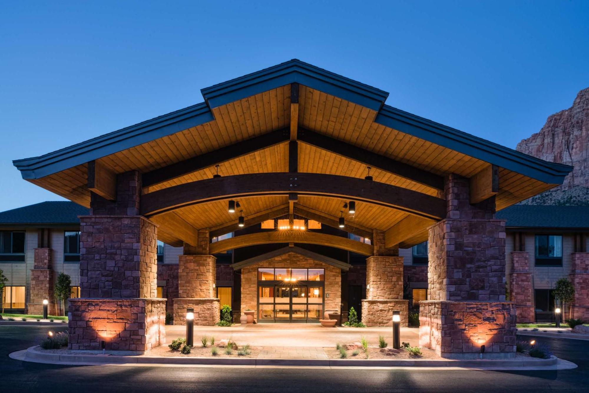 Hampton Inn & Suites Springdale/Zion National Park Exterior photo